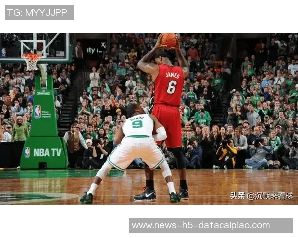 全能詹姆斯再创辉煌50场以上超越老将三分球超雷阿伦助攻总数领先隆多