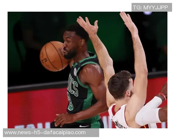 斯波谈阵容适配与战术调整：减少挡拆增多死球战术的深层原因分析