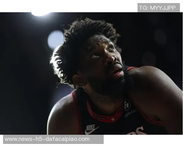 恩比德表现稳定20投8中贡献22分14篮板助力球队胜利