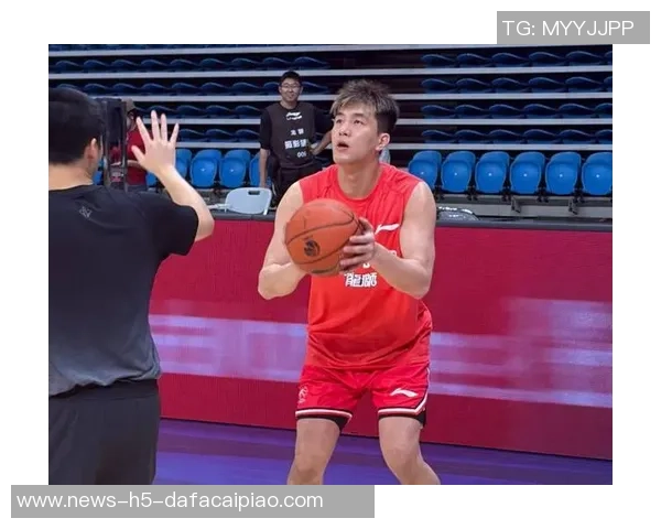 郭艾伦次节回暖表现亮眼半场首发13分钟贡献4分4助攻助力球队 郭艾伦次节回暖表现亮眼半场首发13分钟贡献4分4助攻助力球队